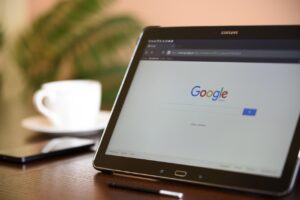 モバイルファーストデザインの実践方法｜設計手順とCSS例【2026年版】
